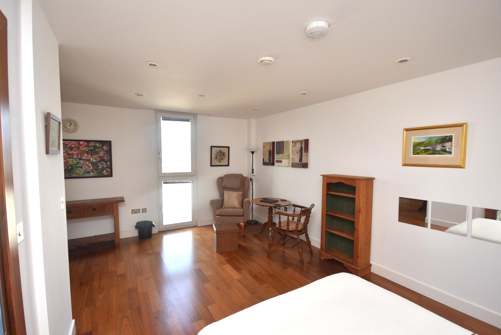 127 Hayes Apartments, The Hayes Cardiff CF10 1BL